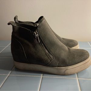 Steve Madden sneakers